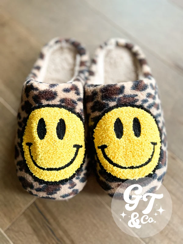 men clothing business suit-Leopard Happy Face Slippers